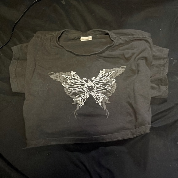 Crop top y2k butterfly design shirt graphic design 2000s shirt - Picture 1 of 1
